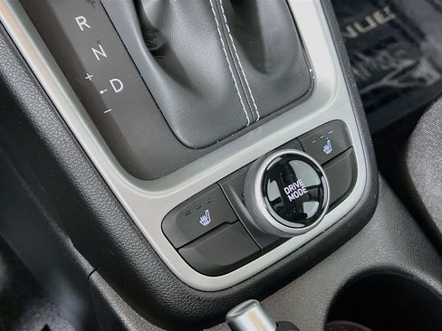 Certified 2026 Hyundai Venue SEL FWD image 16