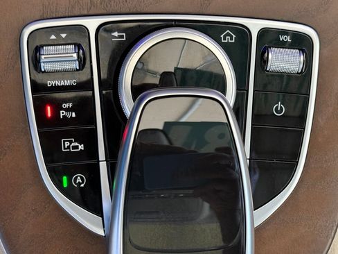 Used 2018 Mercedes-Benz E 300 image 21