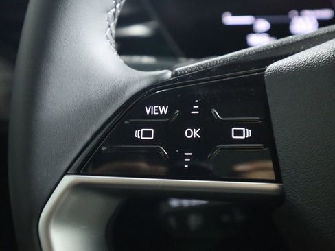 Used 2025 Audi Q5 Premium w/ Convenience Package image 13