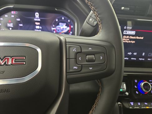 Certified 2025 GMC Sierra 2500 AT4 w/ AT4 Premium Plus Package AWD/4WD image 16
