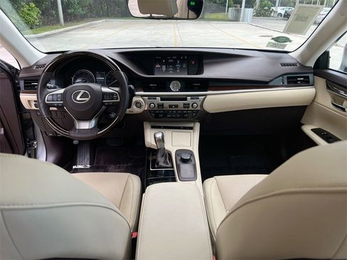 Used 2018 Lexus ES 350 image 20
