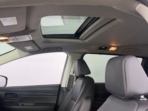 Used 2025 Honda Odyssey EX-L image 21