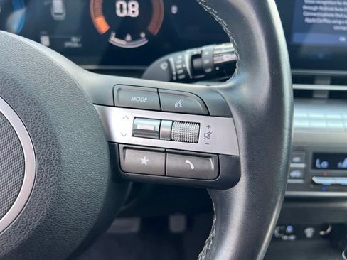 Used 2025 Hyundai Kona SEL FWD image 15