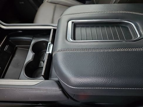 Used 2022 GMC Yukon Denali image 27