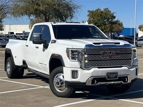 Used 2022 GMC Sierra 3500 Denali image 2