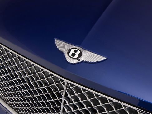 Used 2021 Bentley Bentayga AWD/4WD image 13