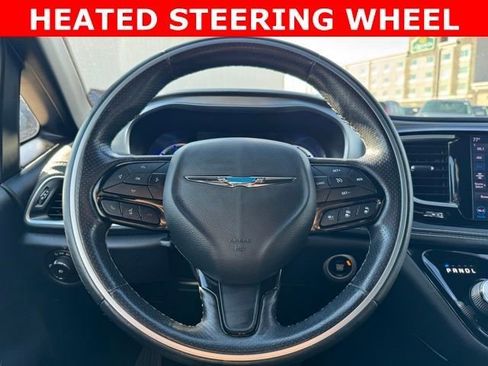 Used 2020 Chrysler Pacifica Limited w/ Advanced Safetytec Group FWD image 28