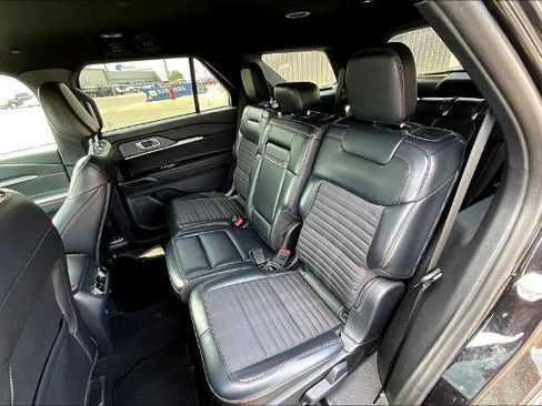 Certified 2025 Ford Explorer ST-Line w/ ST-Line Street Pack AWD/4WD image 20