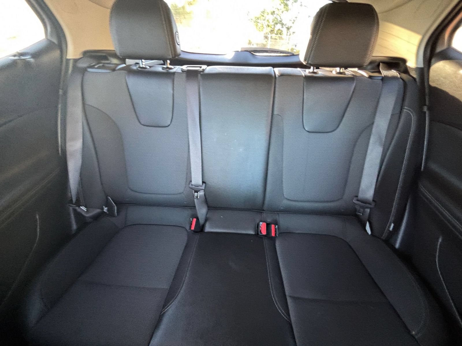 Used 2025 Buick Encore GX Preferred AWD/4WD image 37