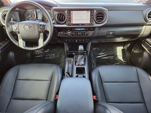 Certified 2022 Toyota Tacoma TRD Off-Road w/ TRD Premium Off Road Package AWD/4WD image 17