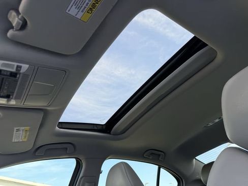 Used 2016 Acura TLX V6 w/ Technology Package FWD image 22