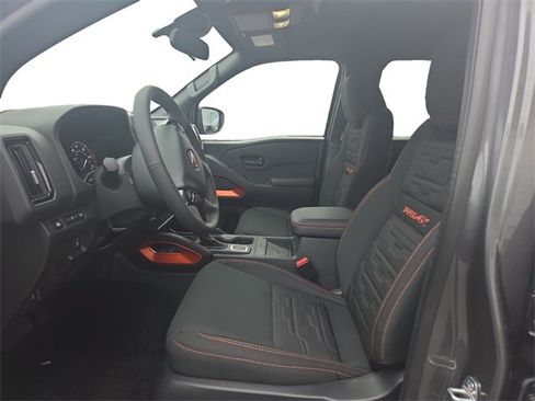 New 2026 Nissan Frontier PRO-4X w/ Pro-4x Convenience Package image 9