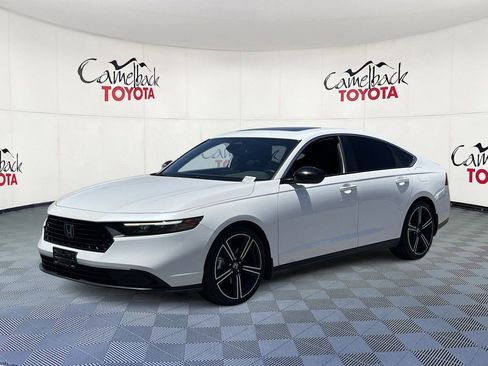 Used 2023 Honda Accord Sport image 4