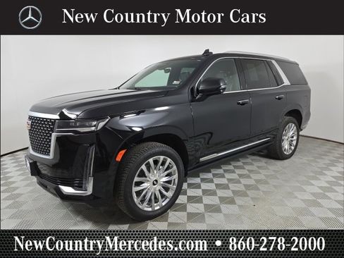 Used 2023 Cadillac Escalade Premium Luxury w/ Performance Package image 3