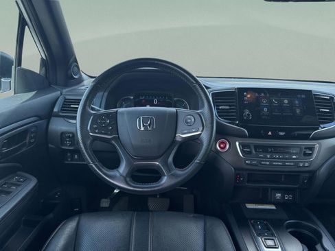 Used 2022 Honda Pilot TrailSport image 12