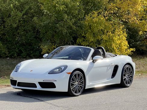 Used 2017 Porsche 718 Boxster S image 1