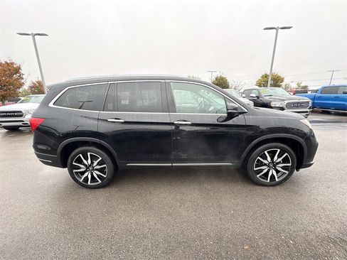 Used 2022 Honda Pilot Touring image 9