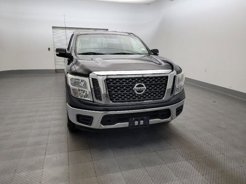 Used 2017 Nissan Titan SV RWD image 14