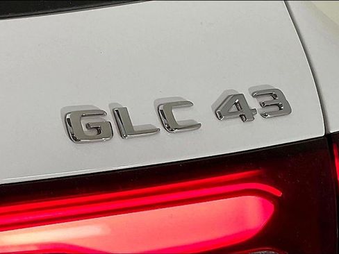 Certified 2025 Mercedes-Benz GLC 43 AMG 4MATIC image 24