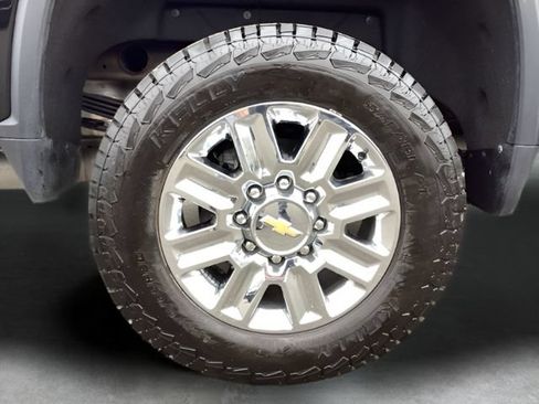 Used 2024 Chevrolet Silverado 2500 High Country AWD/4WD image 10
