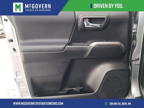 Used 2021 Toyota Tacoma TRD Off-Road w/ Technology Package image 13