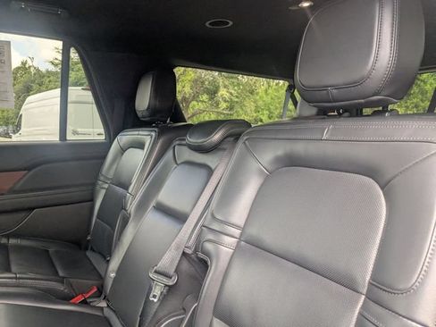 Used 2024 Lincoln Navigator L 4WD image 27