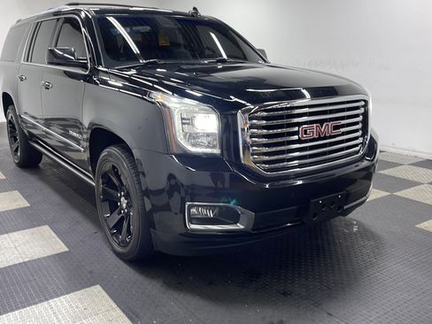 Used 2019 GMC Yukon XL Denali w/ Denali Ultimate Package AWD/4WD image 24
