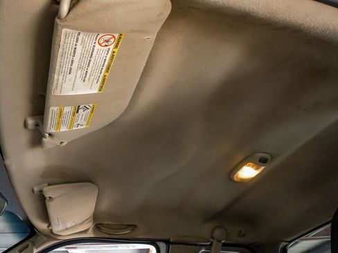 Used 2005 Ford F250 XL image 25