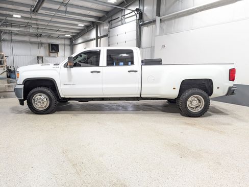 Used 2019 GMC Sierra 3500 4x4 Crew Cab image 6
