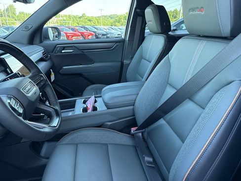 New 2026 GMC Acadia AT4 w/ Super Cruise Package AWD/4WD image 5