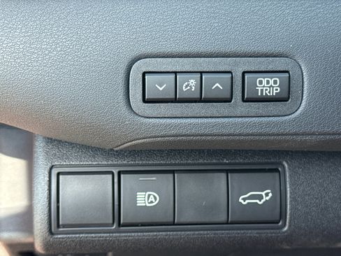 New 2026 Toyota C-HR AWD/4WD image 25