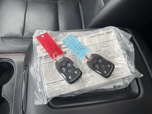 Used 2020 GMC Yukon SLT w/ Graphite Performance Edition image 30