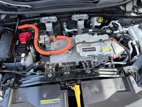 Used 2023 Nissan Ariya AWD image 20