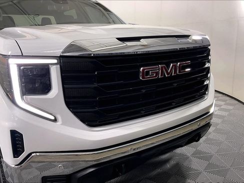 Used 2024 GMC Sierra 1500 Pro w/ Convenience Package AWD/4WD image 34
