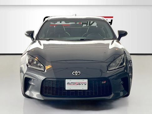 Used 2024 Toyota GR86 Premium RWD image 2
