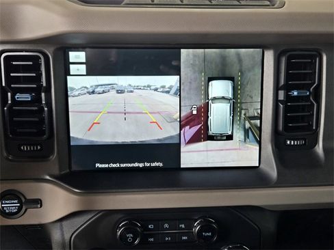 Used 2024 Ford Bronco Wildtrak image 17