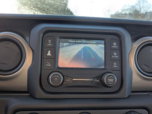 Used 2018 Jeep Wrangler Unlimited Sport S image 20