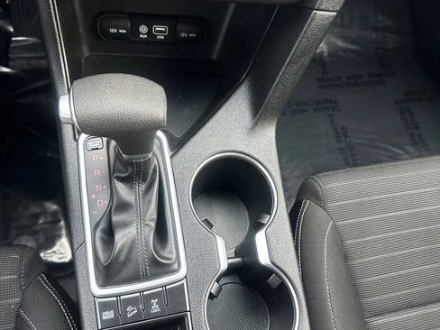Used 2018 Kia Sportage LX image 13