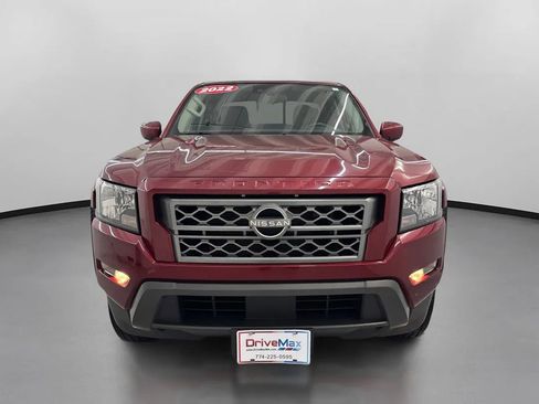 Used 2022 Nissan Frontier SV image 2