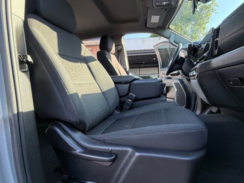 Used 2025 GMC Sierra 1500 SLE w/ Preferred Package RWD image 18