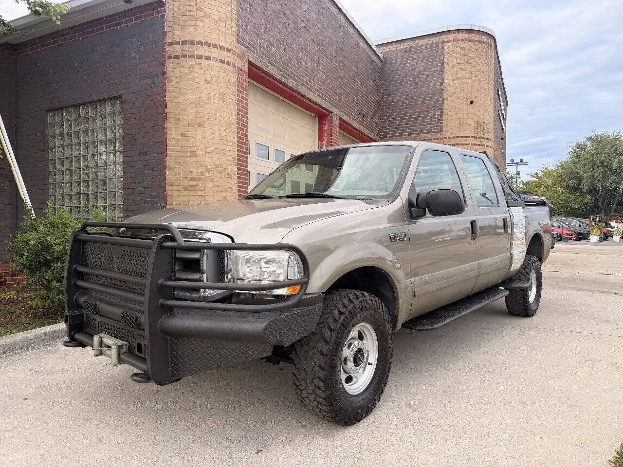 Used 2001 Ford F250 4x4 Crew Cab Super Duty image 1