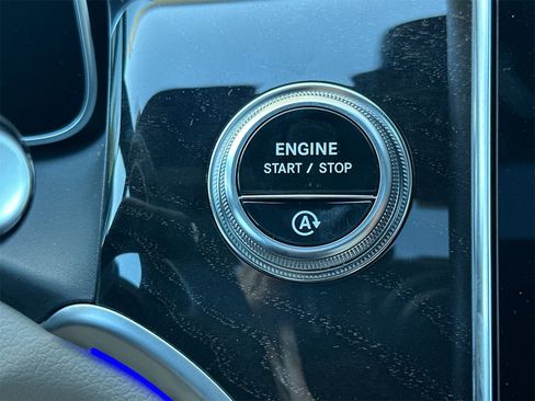 New 2026 Mercedes-Benz GLC 300 image 25