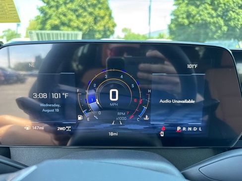 New 2027 Chevrolet Traverse Z71 w/ Driver Confidence Package AWD/4WD image 23