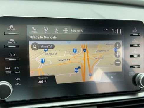 Used 2018 Honda Accord Touring image 23