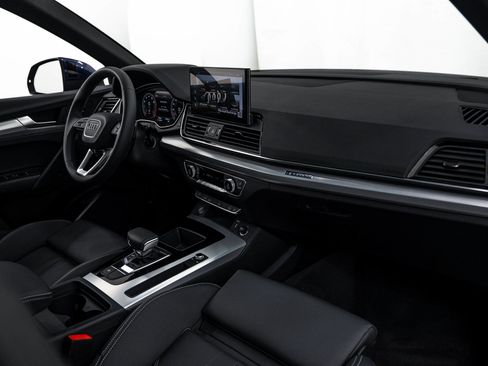 Certified 2025 Audi Q5 2.0T Premium w/ Convenience Plus Package AWD/4WD image 13