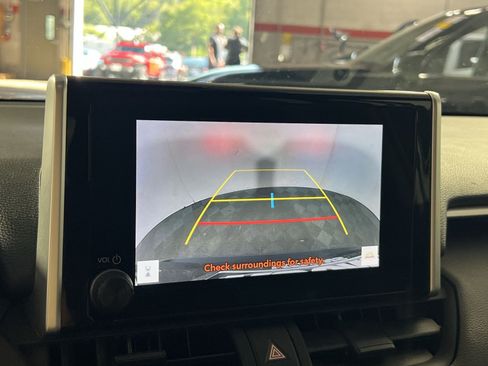 Used 2025 Toyota RAV4 LE AWD/4WD image 19