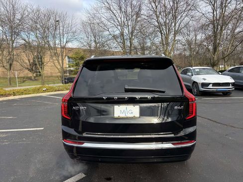 New 2026 Volvo XC90 B6 Plus w/ Protection Package Premier image 6
