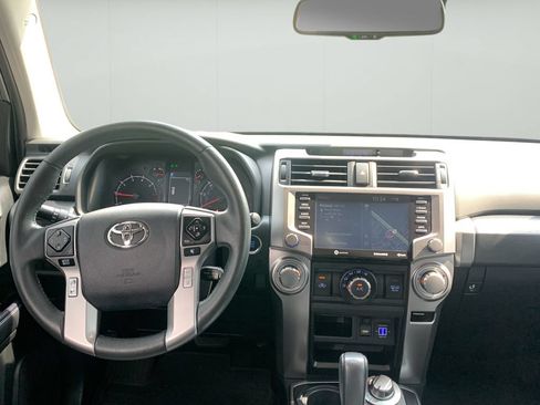 Used 2022 Toyota 4Runner SR5 Premium w/ Moonroof Package AWD/4WD image 20