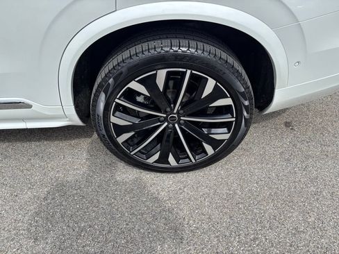 Used 2026 Volvo XC90 B6 Plus w/ Protection Package AWD/4WD image 35