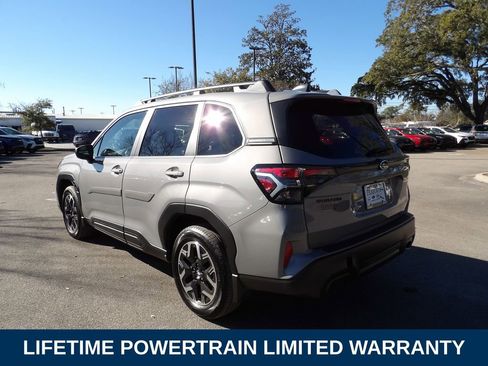 Used 2025 Subaru Forester Premium w/ Convenience Package #1 image 9